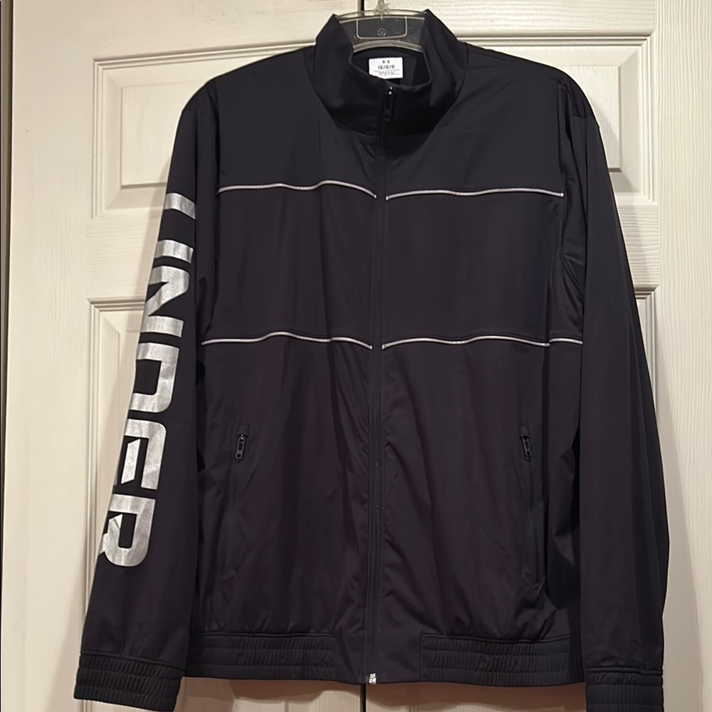 Under Armour Large Men's Black Windbreaker Jacket w/Reflective Accents